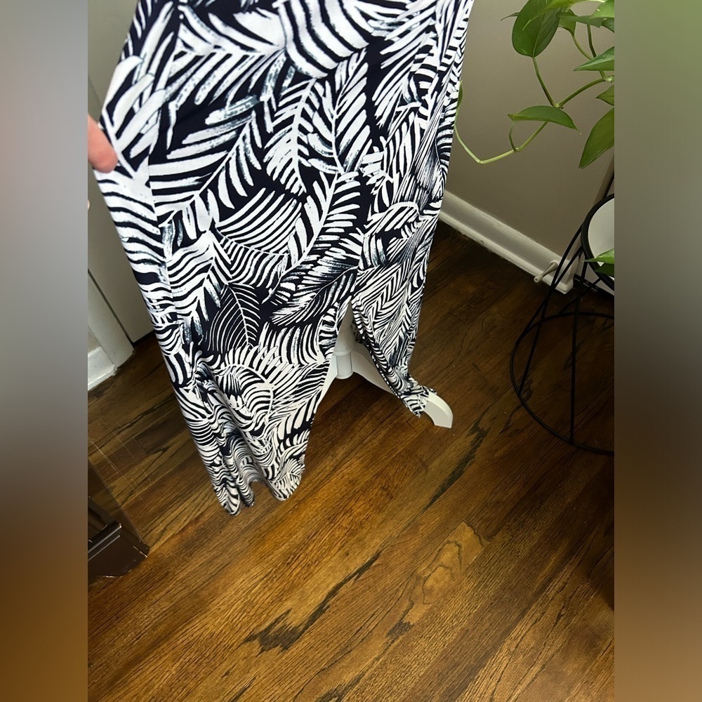 🏝️ Flirty Enfocus Studio Halter White Black Print Beach Maxi Sundress 8 M - Picture 5 of 6